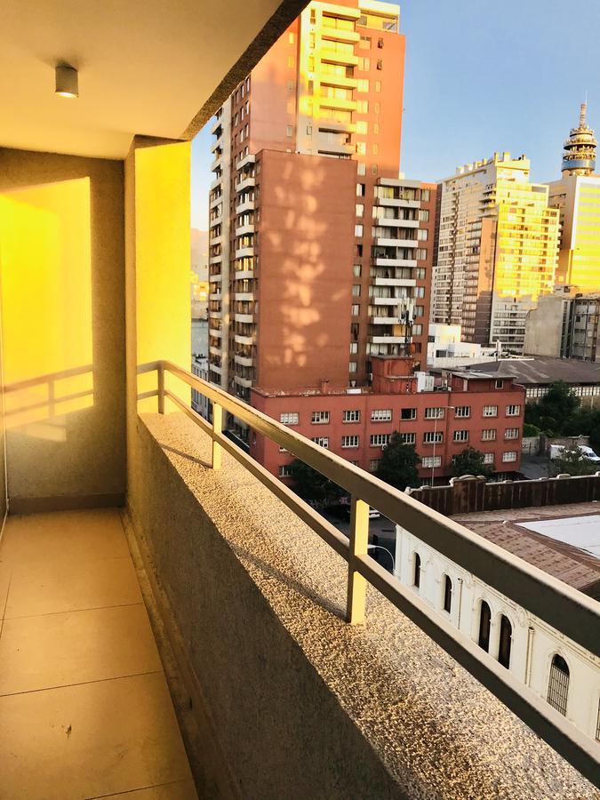 Full Moneda 909 Santiago
